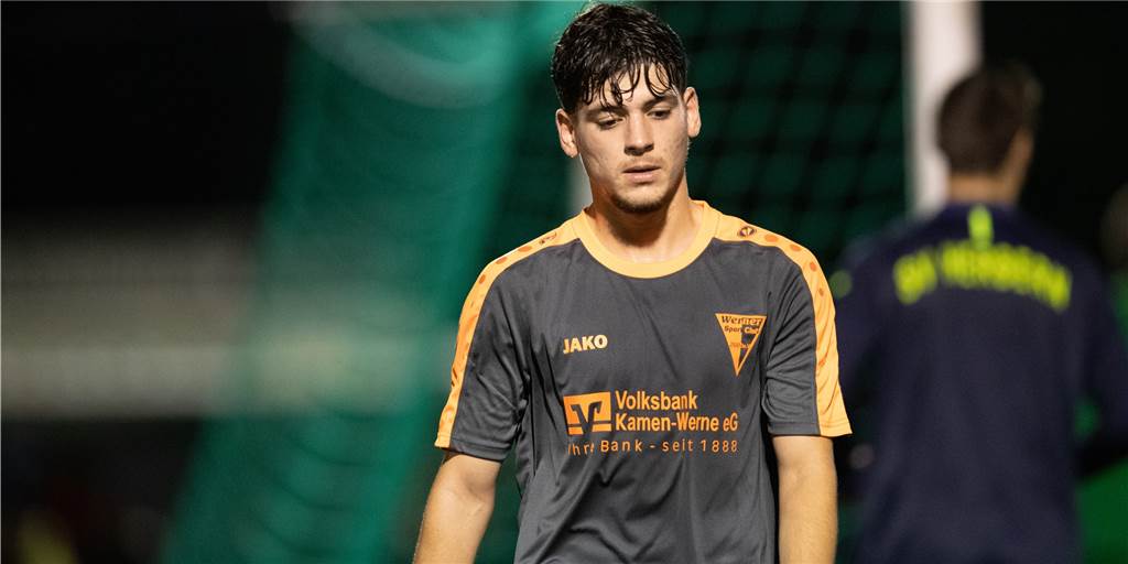 Von der A-Jugend direkt in die Startelf: Der steile Aufstieg von Mirac Kavakbasi Hat keinen Grund, traurig zu gucken: Mirac Kavakbasi hat bis jetzt jedes Spiel für den Werner SC gemacht.