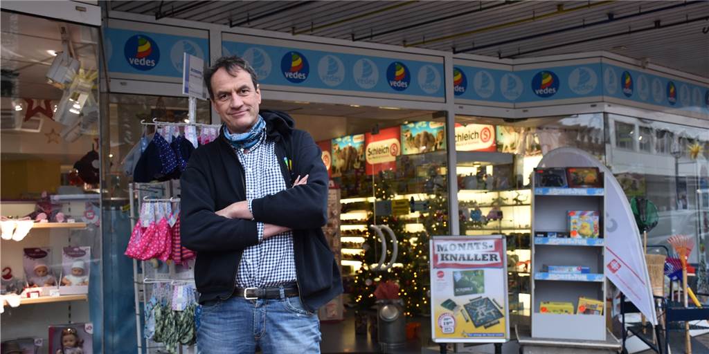 Harter Lockdown soll kommen: „Katastrophe für die Händler in Lünen“ Ralf Blomenkemper wird es mit seinem Spielwarengeschäft im neuerlichen harten Lockdown schwer haben.
