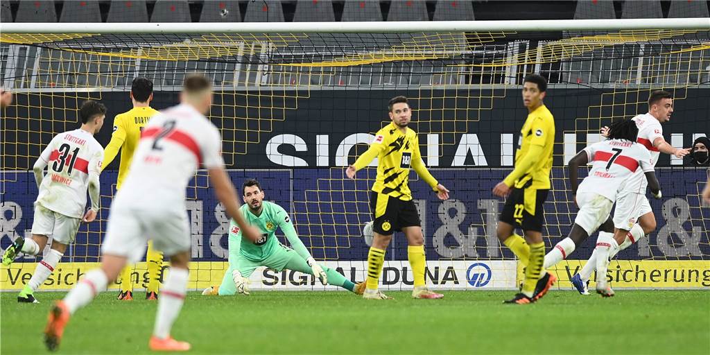 BVB-Einzelkritik: Kollektives Versagen gegen Stuttgart - nur Bürki überzeugt BVB-Einzelkritik: Kollektives Versagen gegen Stuttgart - nur Bürki überzeugt