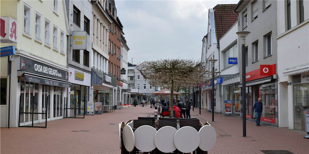 Harter Lockdown in Lünen: „Jeder versucht jetzt, damit umzugehen“ Ab Mittwoch wird es leer in der Fußgängerzone. Nur Lebensmittelgeschäfte, Drogeriemärkte und Apotheken sollen weiterhin öffnen dürfen.