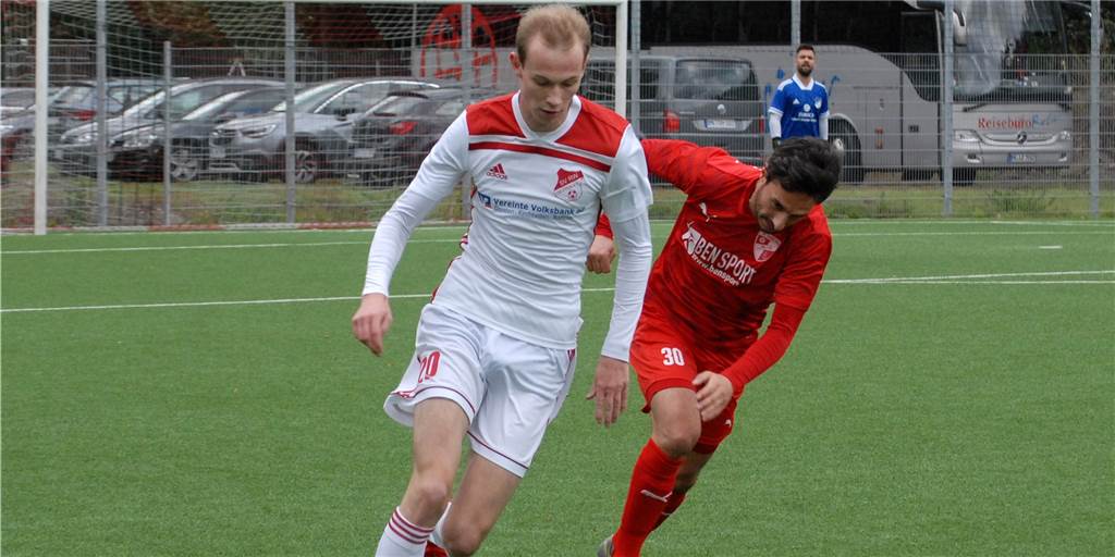 Von Flaesheim in die Westfalenliga: Robin Pötter ist direkt Stammspieler Robin Pötter (v.) wechselte im Sommer von A-Ligist Concordia Flaesheim zu Westfalenliga-Aufsteiger RW Deuten und etablierte sich sofort in der Startelf.