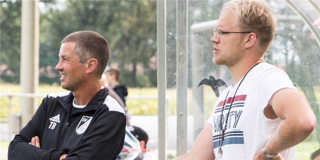 Der LSV treibt seine Kaderplanung voran - und wird von Corona ausgebremst Christian Brink (r.) arbeitet bereits am Lippramsdorfer Kader der kommenden Spielzeit.