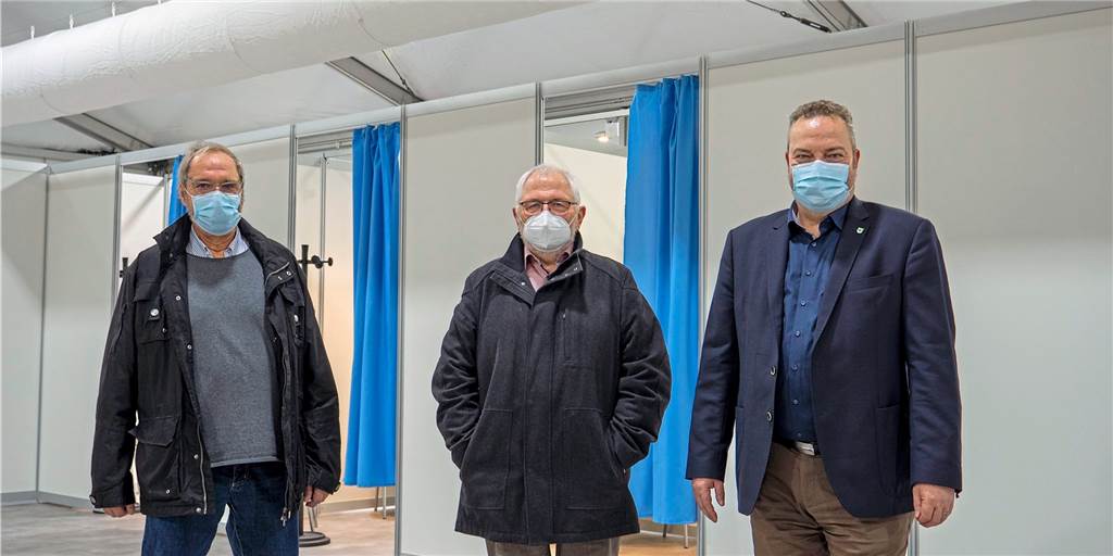 Der lange Weg durch das Impfzentrum für den Kreis Recklinghausen Der lange Weg durch das Impfzentrum für den Kreis Recklinghausen