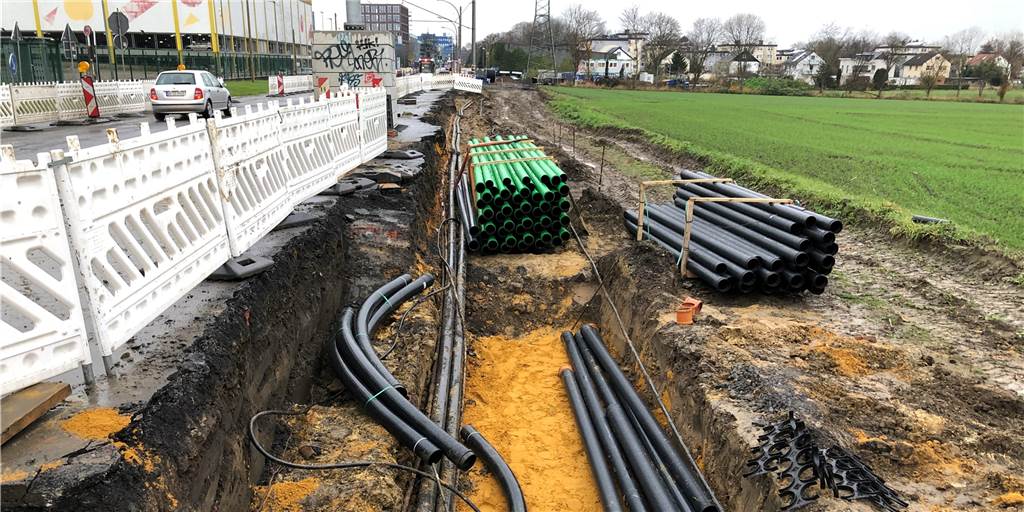 Großbaustelle im Dortmunder Osten dauert noch Jahre an Arbeiten an den Versorgungsleitungen bilden derzeit den Schwerpunkt an der Großbaustelle am Brackeler und Asselner Hellweg