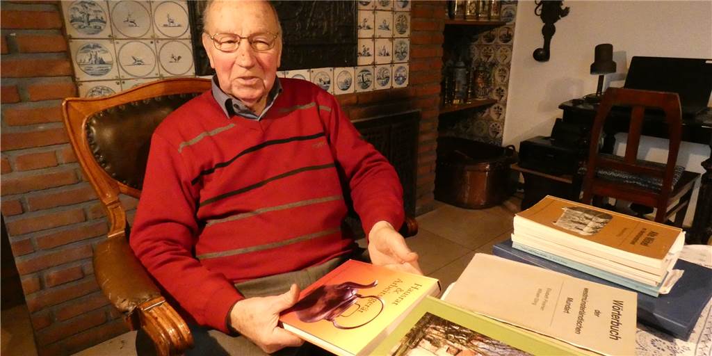 Wilhelm Elling kann auf 90 geschichtsträchtige Jahre zurückblicken Wilhelm Elling feiert seinen 90. Geburtstag und beschäftigt sich immer noch gern mit historischen Themen.