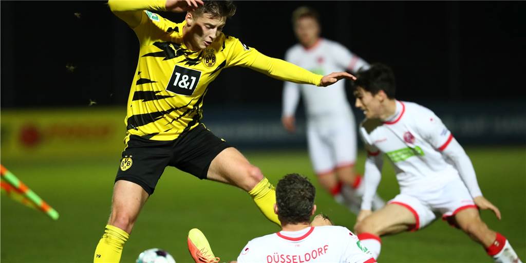 Drei BVB-Profis lernen bei der U23 – Fortschritte sind zu erkennen Drei BVB-Profis lernen bei der U23 – Fortschritte sind zu erkennen
