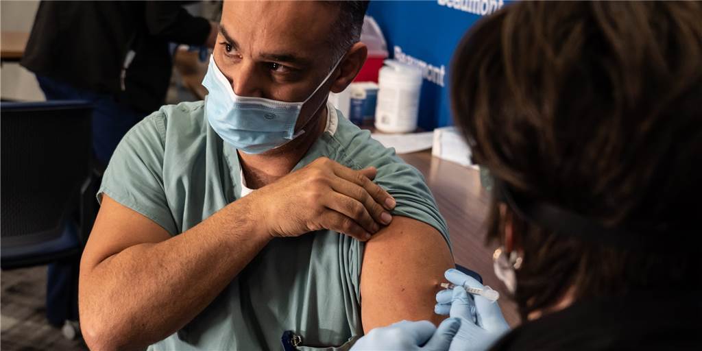 40 Coronapatienten im Krankenhaus Enschede - 2020 keine Impfungen im Nachbarland Die Menschen in den Niederlanden müssen sich noch bis ins nächste Jahr gedulden, ehe dort die ersten Impfungen gegen das Coronavirus durchgeführt werden.