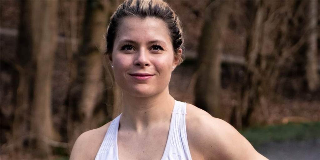 In der Serie „Fit mit Caro“ zeigt Redakteurin und Fitnesstrainerin Carolin West einfache Übungen für zu Hause.