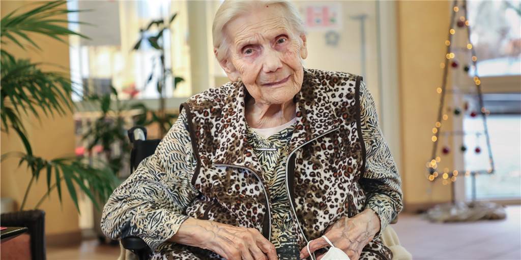 Corona: „Man sollte sich an das halten, was die Regierung sagt“ Die 96-jährige Dortmunderin Klara Buc.