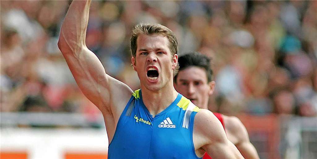 Daniel Schnelting: So läuft‘s beim Deutschen Meister nach der Sprint-Karriere Hier bejubelt Daniel Schnelting seinen dritten Titel als Deutscher Meister über die 200 Meter.