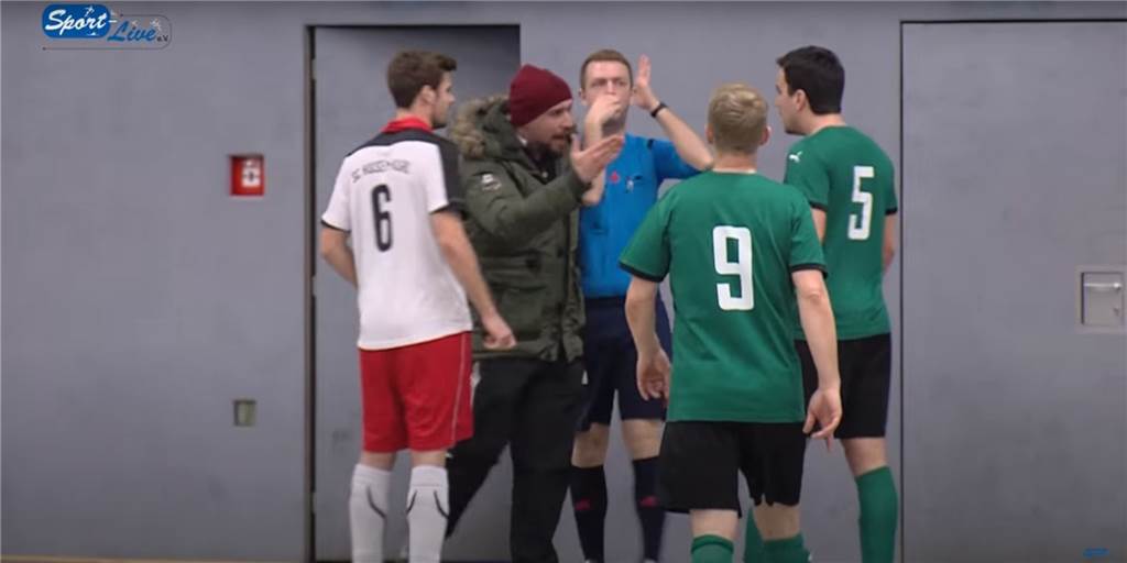 Nach Großkreutz-Video: „Die ganze Welt glaubt, der Angreifer kommt von uns“ Nach Großkreutz-Video: „Die ganze Welt glaubt, der Angreifer kommt von uns“