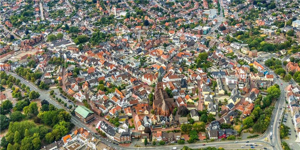 Eingeschränkte Bewegungsfreiheit: Was würde das für Haltern bedeuten? Ein Blick auf Halterns Stadtmitte: Bund und Länder haben neue Maßnahmen im Kampf gegen Corona beschlossen.