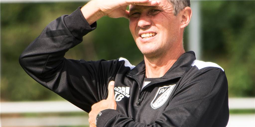 „Schade für uns, schade für ihn“: Torjäger musste LSV verlassen und geht in die Landesliga Lippramsdorfs Trainer Thomas Bartke hat von nun an einen Spieler weniger im Kader.