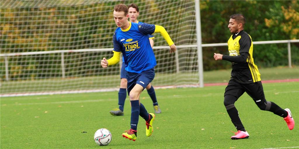Viele Fragezeichen: Wie geht es für Maximilian Drews vom SV Herbern nach dem Wehrdienst weiter? Wenn Maximilian Drews im vergangen Jahr in Herbern war, spielte er für die zweite Mannschaft, wie hier gegen TuS Ascheberg.