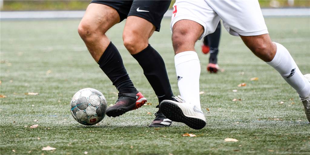 Ein Verein setzt im Lockdown auf vollkommen unterschiedliche Trainingsmethoden Konkrete Vorgaben oder vermehrte Eigenverantwortung? Die Trainingsmaßnahmen können sich in der aktuellen Spielpause sehr unterscheiden.