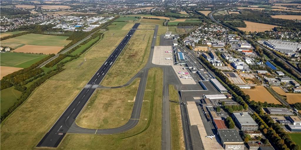 Stadt Dortmund stimmt umstrittenen Landebahn-Plänen am Flughafen zu Stadt Dortmund stimmt umstrittenen Landebahn-Plänen am Flughafen zu
