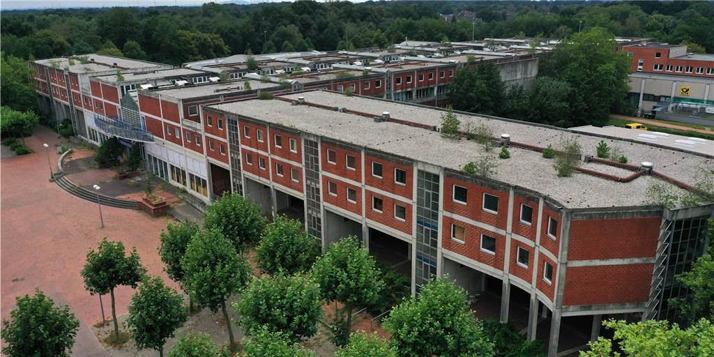 Wulfener Markt: Wie wäre es mit einem Wohnprojekt für Jung und Alt? Abriss, Teilabriss, Neubau? Diese Fragen werden in einer Sondersitzung zusammen mit der Rahmenplanung Wulfener Markt im Februar erörtert.
