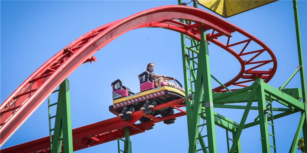 Schausteller: „Keine Branche kann ohne geregelte Einnahmen überleben“ Beim Pop-Up-Freizeitpark funDOmio zeigten Schausteller in Dortmund Kreativität trotz Diskussionen und Bedenken.