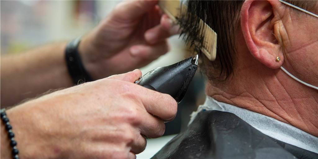 Druck auf Friseure wächst: Lüner Meisterin wirbt „Zeigen Sie Matte“