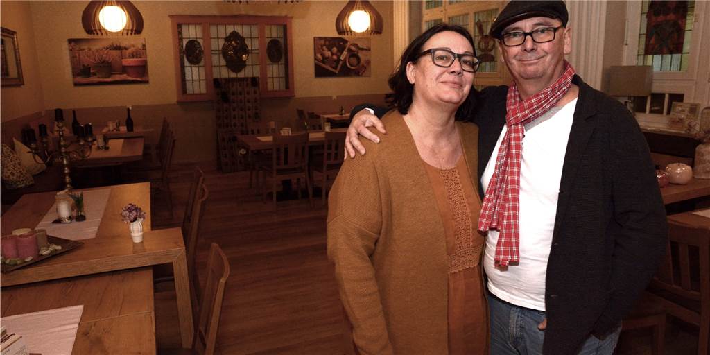 Gastronom aus Werne: „Du weißt nicht, wie du den nächsten Monat überleben sollst“ Fast ein Jahr lang kämpfen Bettina Schriever und Horst Nußbaum vom Stadthotel im Kolpinghaus bereits mit den Auswirkungen der Corona-Krise.
