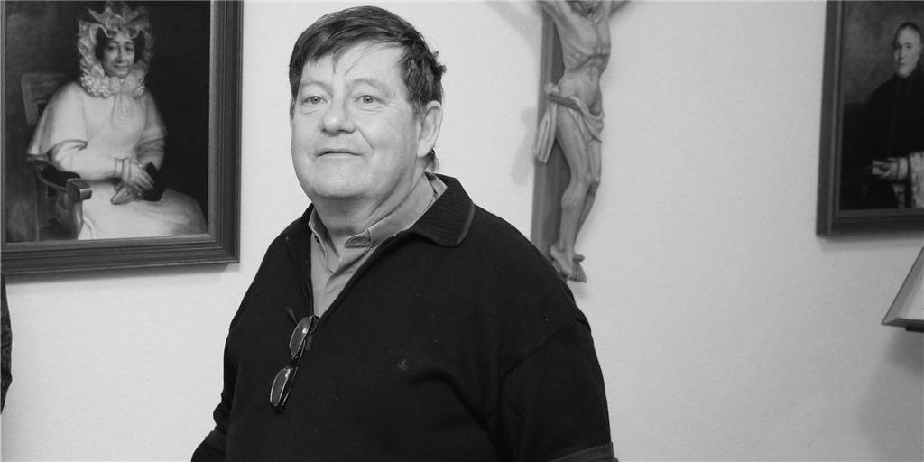Nach Corona-Infektion: Seelsorge-Pater Catrein und Vater gestorben Pater Heinz Josef Catrein ist im Alter von 70 Jahren gestorben. Er gehörte dem Orden der Arnsteiner Patres an.