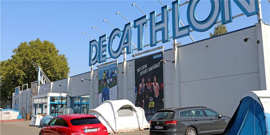 Was kommt nach Decathlon? Verkaufsfläche im Indupark steht leer Auf fast 2000 Quadratmetern bot Decathlon im Indupark in Dortmund über Jahrzehnte Sportartikel an. Im vorigen Jahr wurde die Immobilie aufgegeben.