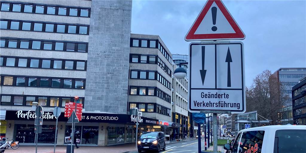Neue Wege in der Kampstraße - Radfahrer-Traum wird vorübergehend wahr Neue Wege in der Kampstraße - Radfahrer-Traum wird vorübergehend wahr