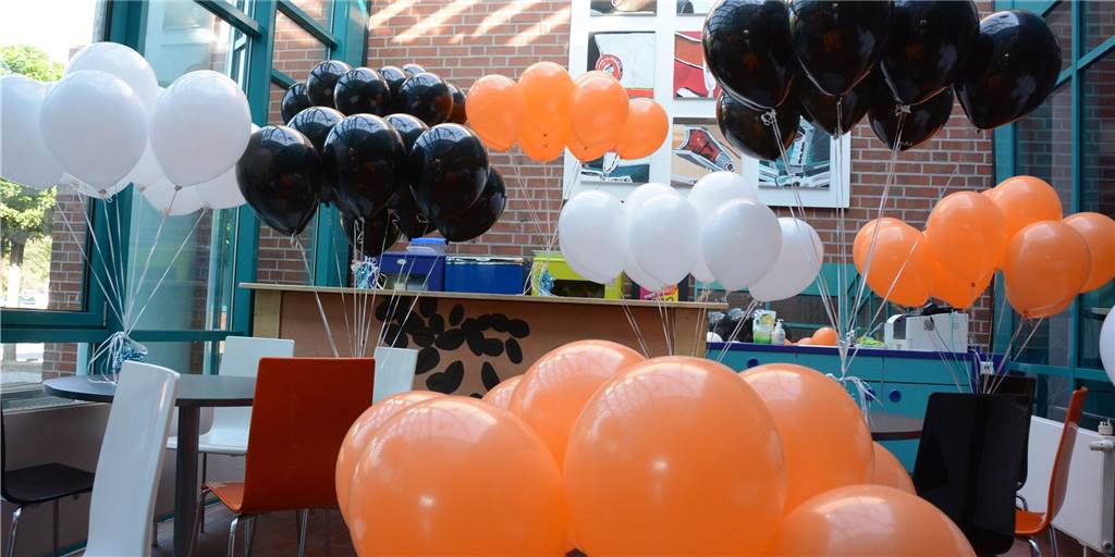 Gesamtschüler dürfen sich auf ein langes Karnevalswochenende freuen Keine Luftballons, keine Party, kein Karneval - aber immerhin ein langes Wochenende gibt es an der Gesamtschule Olfen.