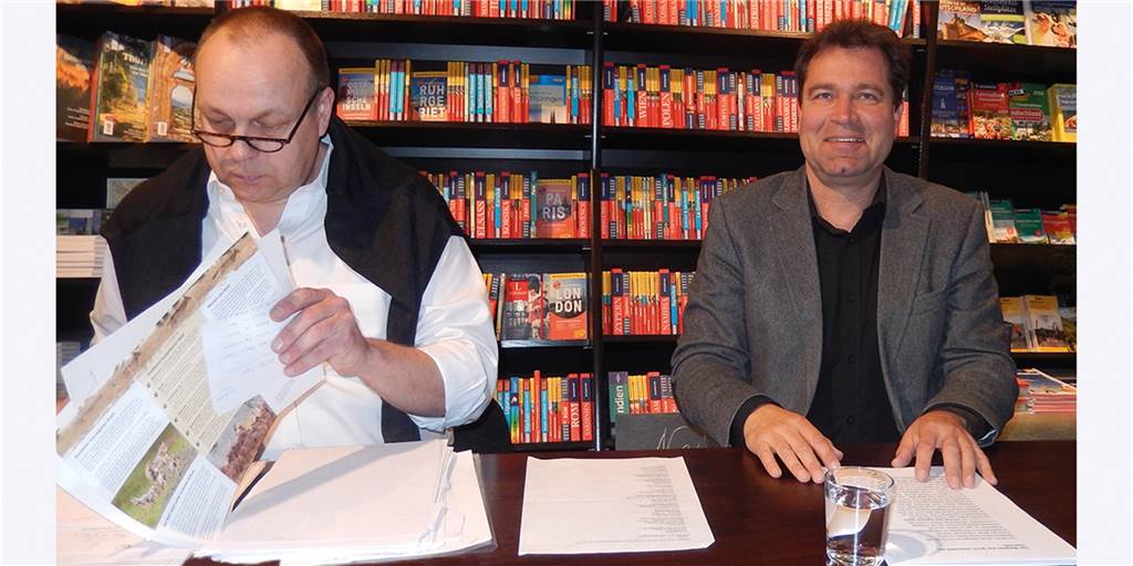 Kulturknifte „Wortzauberer“: Gedichte und Gartenkolumnen aus NRW für NRW Hubertus A. Janssen (l.) und Jens Dirksen haben ein neues Buch geschrieben.