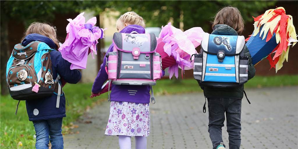 Weniger Schüler, aber mehr Geld für die Grundschulen in Ahaus 404 Erstklässler sollen sich nach den Sommerferien auf den Weg in die Ahauser Grundschulen machen. Details können sich in der Planung aber noch verschieben – mit gravierenden Effekten für die Andreasschule in Wüllen.