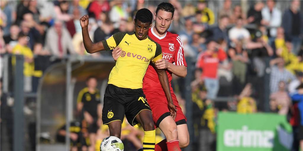 Warum haben Sie in Schüren nur für ein halbes Jahr zugesagt, Alexander Schlüter? Warum haben Sie in Schüren nur für ein halbes Jahr zugesagt, Alexander Schlüter?