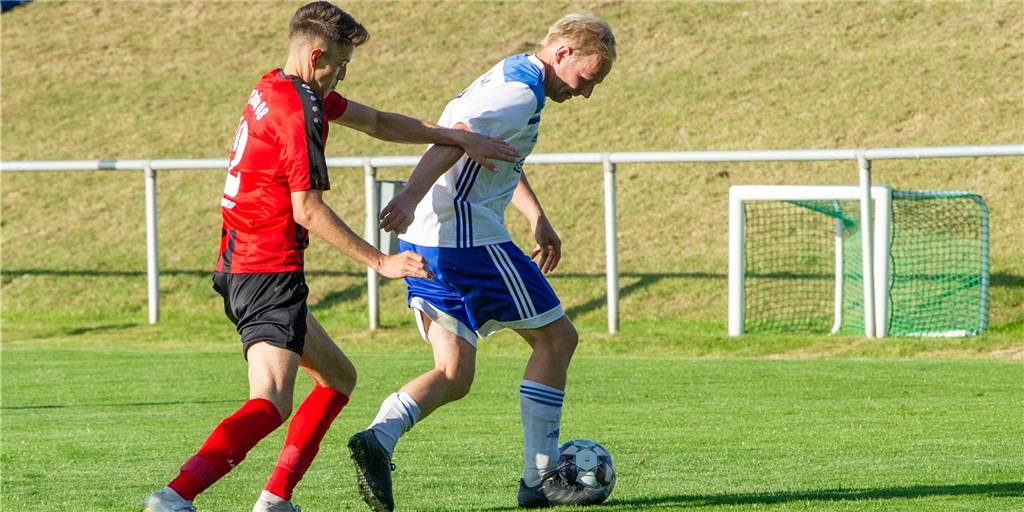 Halterner Traum-11: Maik Gerdings Zweikampfmonster und eine „Pferdelunge“ Maik Gerding von BW Lavesum stellt für die Halterner Zeitung seine Traum-Elf mit aktiven und ehemaligen Spielern aus der Seestadt auf.