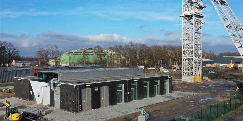 Auf dem Zechengelände in Dorsten ist ein Haus für Tisa entstanden Das Tisa-Archiv entsteht derzeit auf dem ehemaligen Dorstener Zechengelände in dem Ruhrkohle-Gebäude am Fuße des Fördergerüstes.