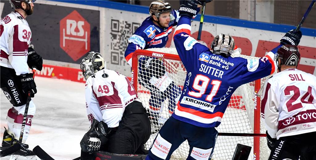 Iserlohn Roosters lassen sich wieder nicht fressen und rocken das Spiel für ihren Torwart Iserlohn Roosters lassen sich wieder nicht fressen und rocken das Spiel für ihren Torwart