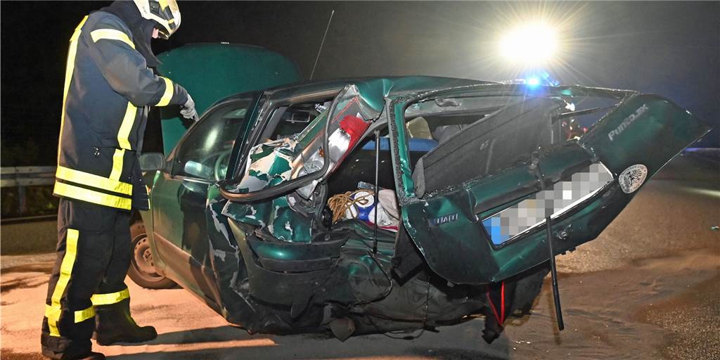 Langweilig, aber lebensgefährlich: Wieso kracht es so oft auf der A31? Bei einem Unfall auf der A31 bei Dorsten wurden in der Nacht zu Samstag zwei Personen schwer verletzt.