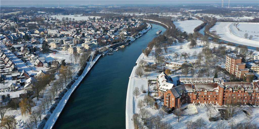 Drohnenflug über Dorstens wundervolle Winterlandschaft Drohnenflug über Dorstens wundervolle Winterlandschaft