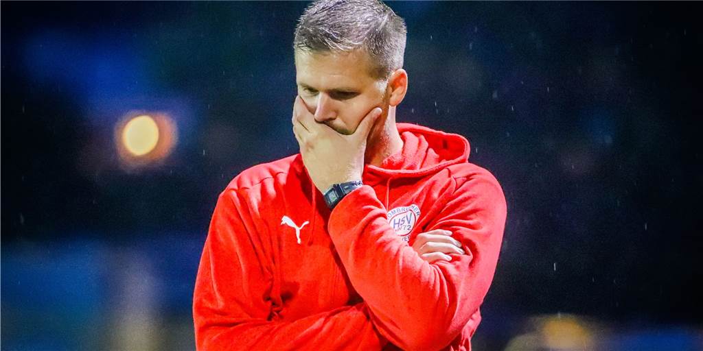 Hombruch-Trainer Alexander Enke zeigt sich von Abgängen enttäuscht: „Jeder ist ersetzbar“ Hombruch-Trainer Alexander Enke zeigt sich von Abgängen enttäuscht: „Jeder ist ersetzbar“