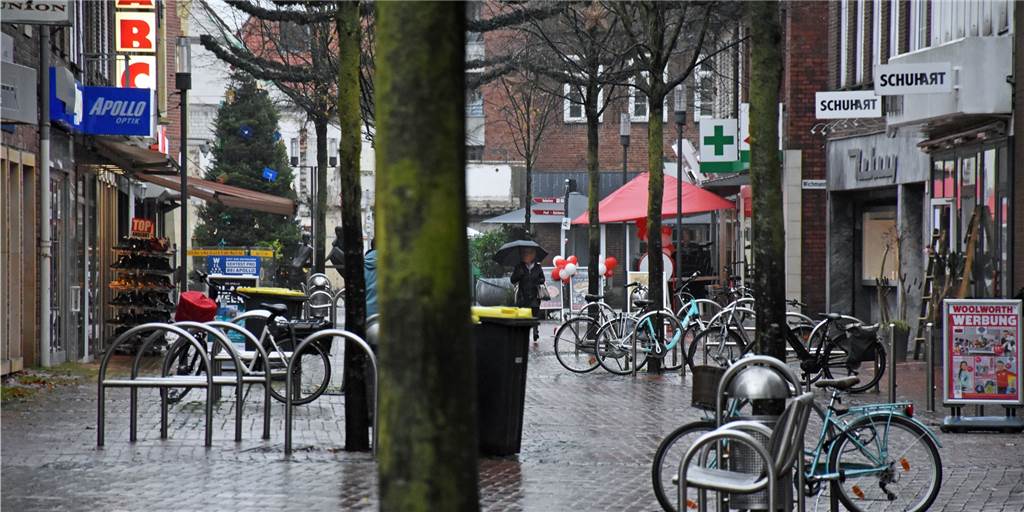Citymanager will bis zu 19 Leerstände in Vreden mit neuem Leben füllen Was passiert mit der Vredener Innenstadt? Citymanager Jörg Lenhard prognostiziert, dass noch in diesem Jahr bis zu 19 Leerstände verschwinden könnten.