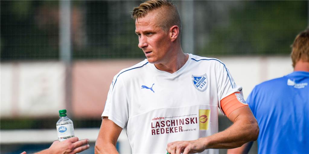 Klare Ansage: Bei Westfalia Vinnum kann sich bald kein Spieler mehr sicher sein Dennis Gerleve, hier noch im Trikot von BW Alstedde, macht seiner Mannschaft Westfalia Vinnum ordentlich Dampf.