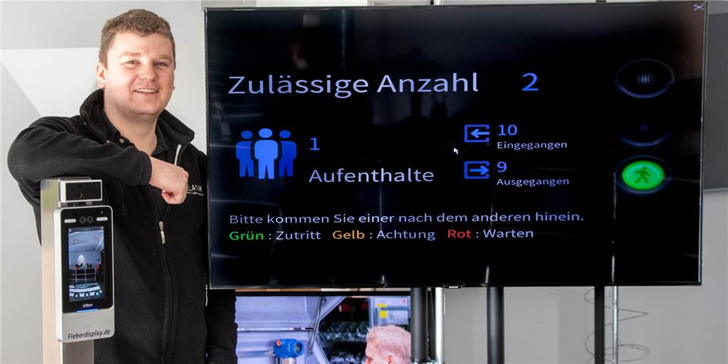 Wegen Corona: Elanko peppt berührungsloses Fieberdisplay weiter auf Oliver Wichert, Geschäftsführer bei der Elanko Medien- und Sicherheitstechnik GmbH, hat mit seinem Team wegen der Corona-Pandemie eine Vielzahl von technischen Hilfsmitteln auf den Markt gebracht.
