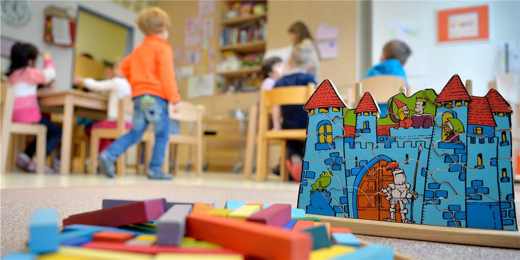 Über 100 Kita-Beschäftigte fast ein Jahr zu Hause – bei voller Bezahlung In einem Großteil der Dortmunder Kitas wird zurzeit nur eine Notbetreuung angeboten. Andere haben ganz geschlossen.