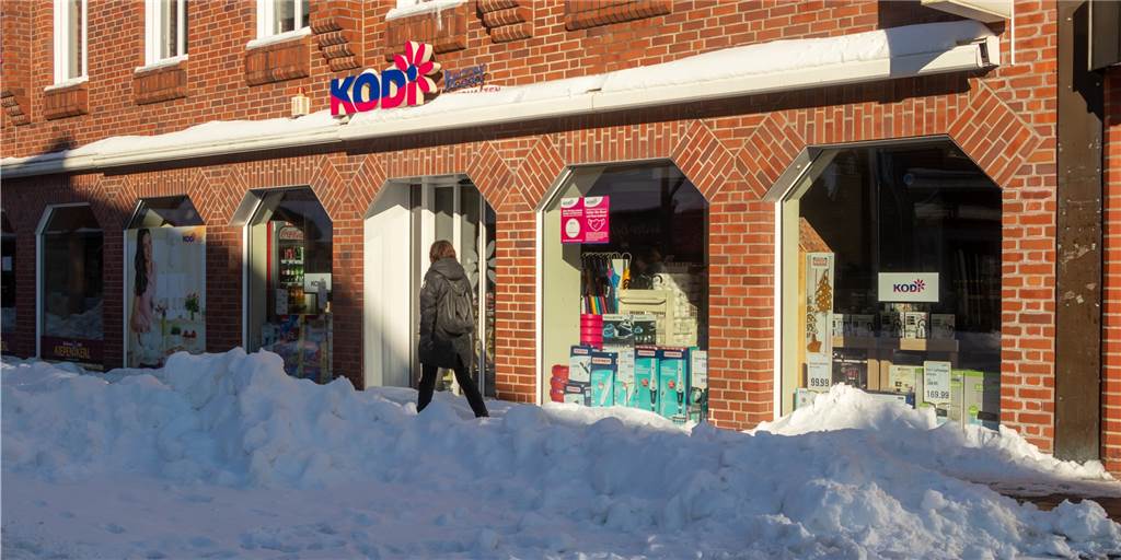 In Vreden offen, in Ahaus geschlossen: Kodi-Filialen werfen Fragen auf In der Kodi-Filiale in der Ahauser Innenstadt sind die Lichter aus. Hier wird im zweiten Lockdown nicht gearbeitet.
