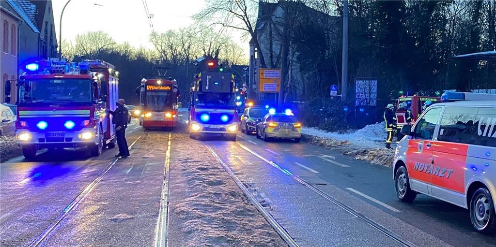 An der Rheinischen Straße war ein großes Aufgebot an Einsatzkräften zu sehen.