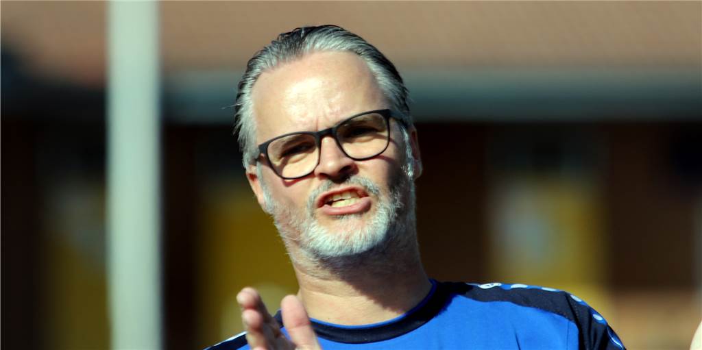 Alle wollen - und trotzdem sind Trainer-Verträge beim Werner SC noch nicht verlängert Thomas Volkenrath, Trainer der Frauen-Mannschaft des Werner SC, hat seinen Vertrag noch nicht offiziell verlängert.