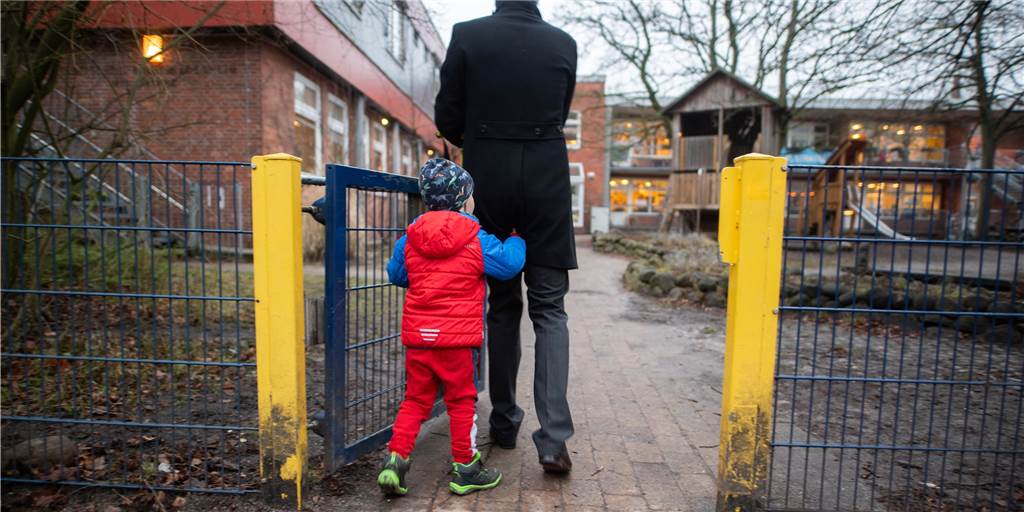 Zwei Monate ohne Kita: „Mein Sohn hat sich vom Wesen her verändert“ Alle dürfen kommen: Das gilt ab 22. Februar in den Kitas in NRW.