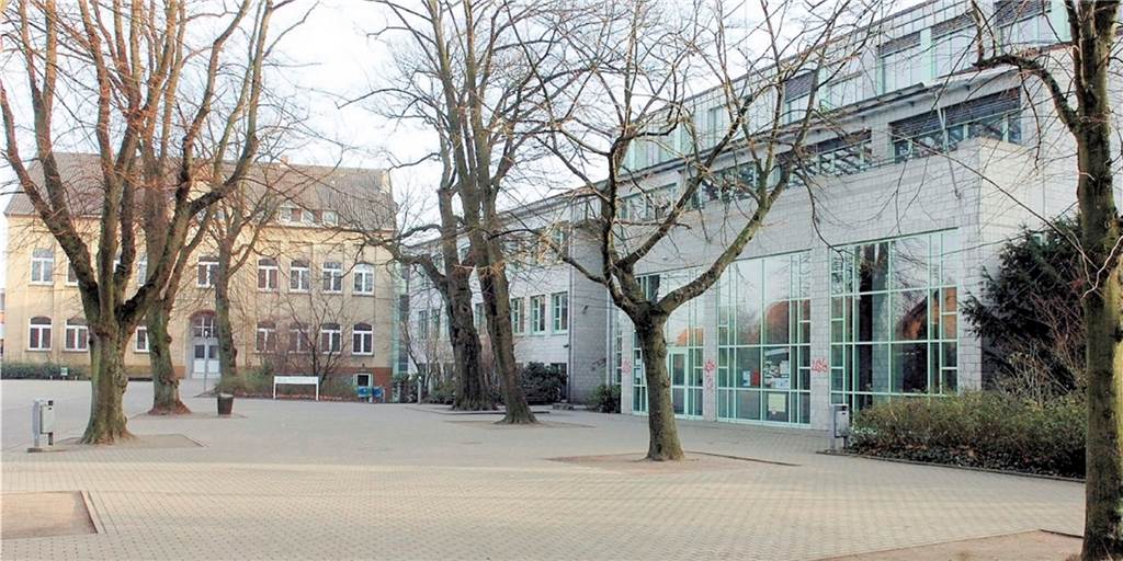 Präsenzunterricht in Lünen: Lob für Vorlaufzeit, Sorge um Mutationen Leere Schulhöfe und Klassenzimmer bestimmen seit Weihnachten die Schullandschaft, wie hier an der Ludwig-Uhland-Realschule in Lünen. Das wird sich ab Montag ändern. Zumindest in Teilen.