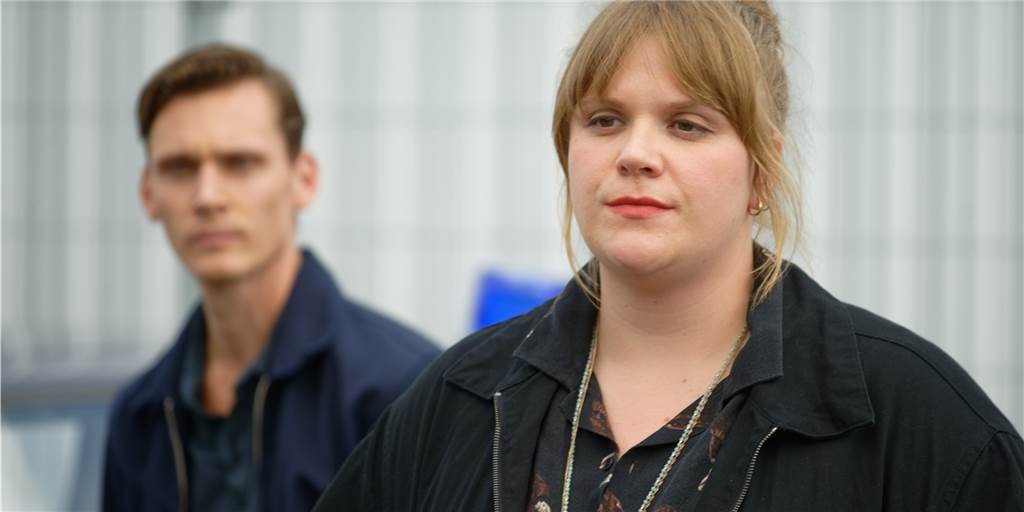 Dortmund-Tatort dominiert Sonntags-Primetime: So viele Menschen sahen zu Beim Dortmund-Tatort „Heile Welt“ gab Stefanie Reinsperger ihr Debüt als Hauptkommissarin Rosa Herzog.