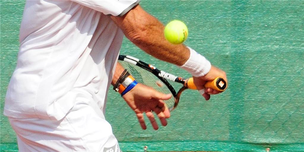 Trotz Erlaubnis: Nur ein Lüner Tennisverein öffnet Anlage für Trainingsbetrieb Auf einer Lüner Tennisanlage können ab sofort wieder gelbe Filzbälle fliegen.