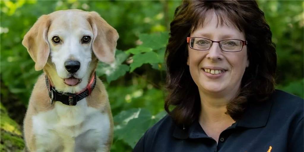 Corona-Lockerung: Training an Hundeschule ist eingeschränkt möglich Astrid Schwarzkopf (54) freut sich, dass sie wieder Einzelunterricht in ihrer Hundeschule anbieten kann. Dennoch reicht das Training nicht aus.