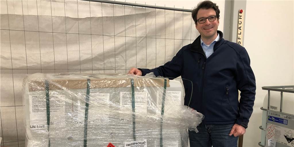 Brackeler Unternehmer möchte 500 Liter Desinfektionsmittel verschenken Der Brackeler Unternehmer W. Hendrik Köster möchte 50 Kanister Desinfektionsmittel an nicht-städtische Einrichtungen verschenken